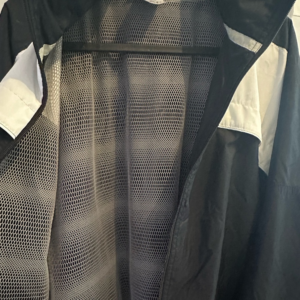 P—Reebok jacket - Picture 12 of 14